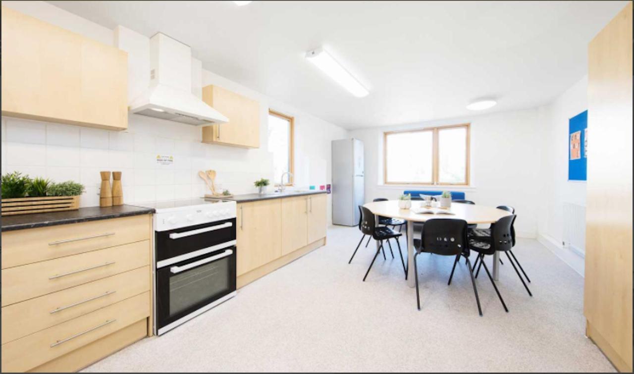 1 Night Free Comfortable Ensuite Rooms, Gillingham - Sk Hoo Zewnętrze zdjęcie