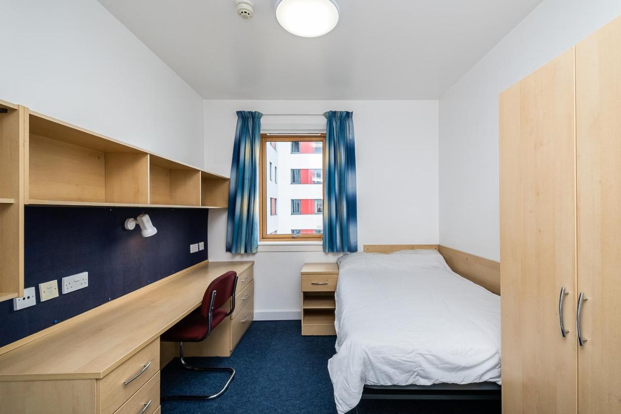 1 Night Free Comfortable Ensuite Rooms, Gillingham - Sk Hoo Zewnętrze zdjęcie