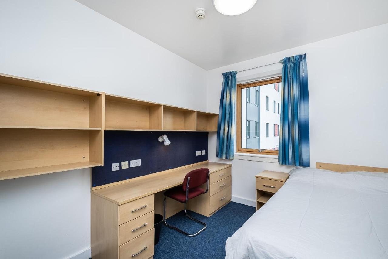 1 Night Free Comfortable Ensuite Rooms, Gillingham - Sk Hoo Zewnętrze zdjęcie